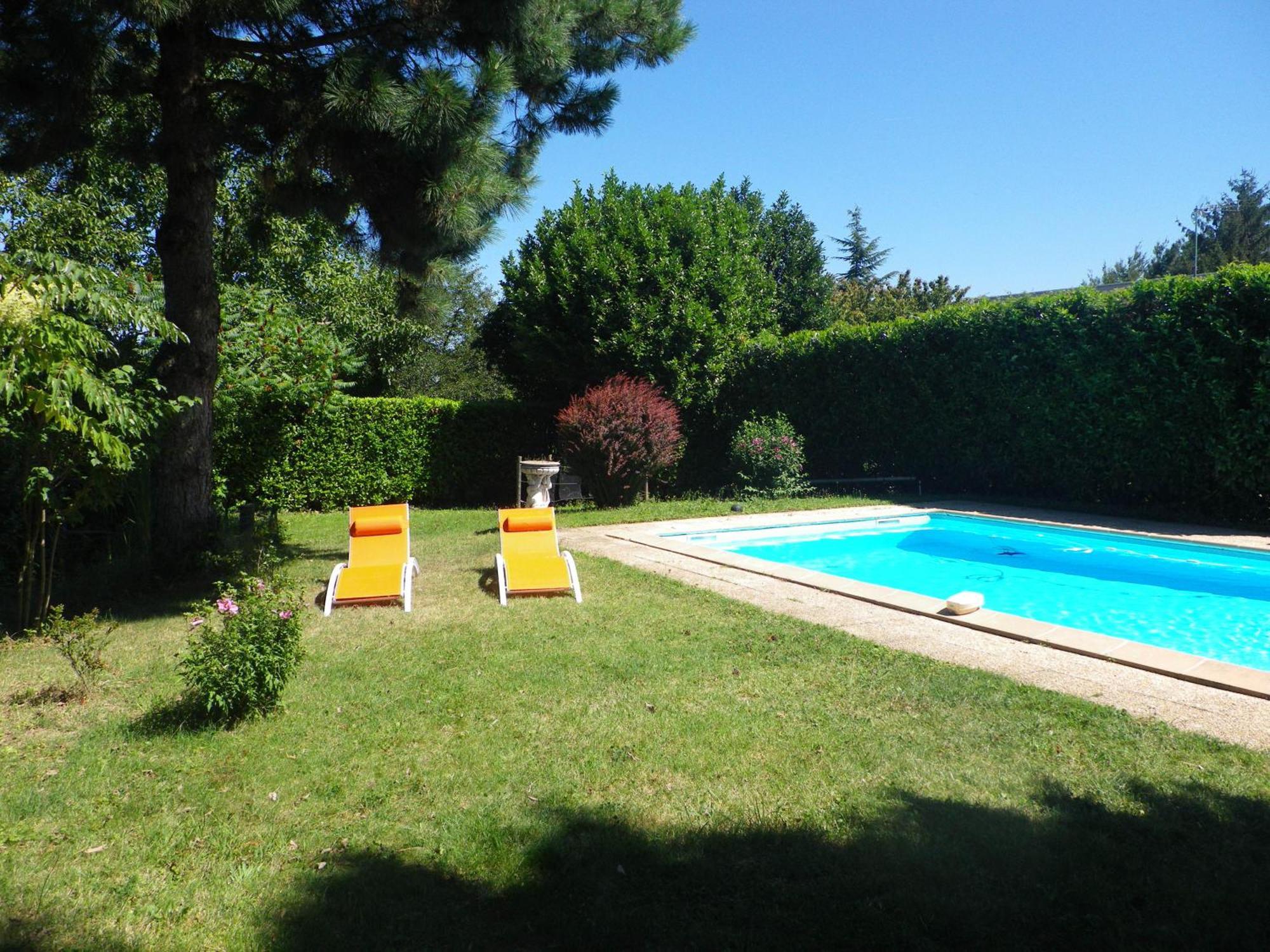 Collonges-au-Mont-dʼOr Chambres D'Hotes Mado Et Lulu מראה חיצוני תמונה